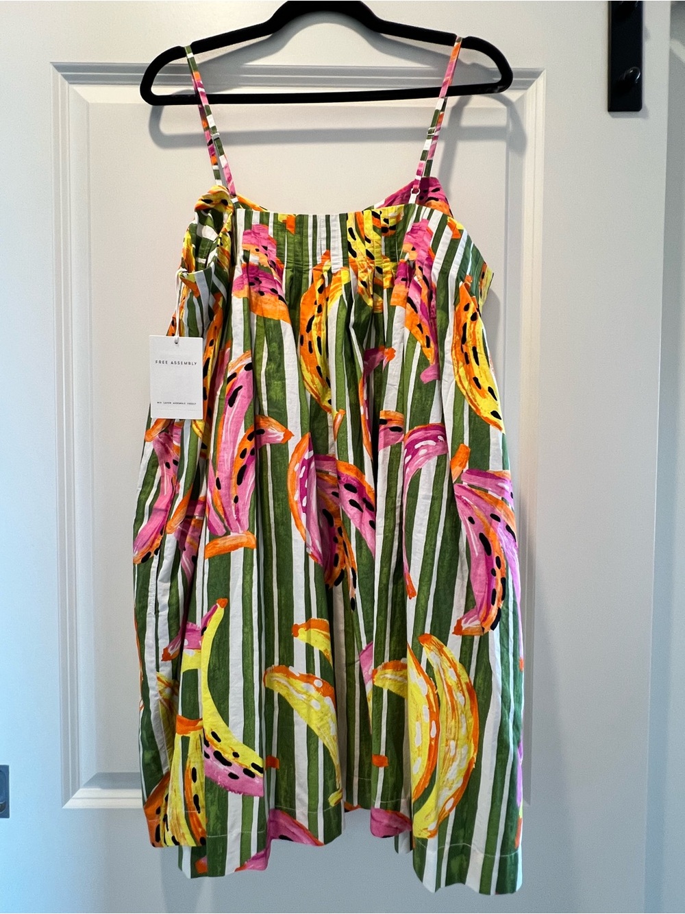 Free Assembly Banana Print Pintuck Mini Dress Green Pink Size L NWT - Picture 3 of 7